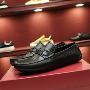 NEW Authentic Salvatore Ferragamo Embossed Gancini Black Leather Driving Loafers